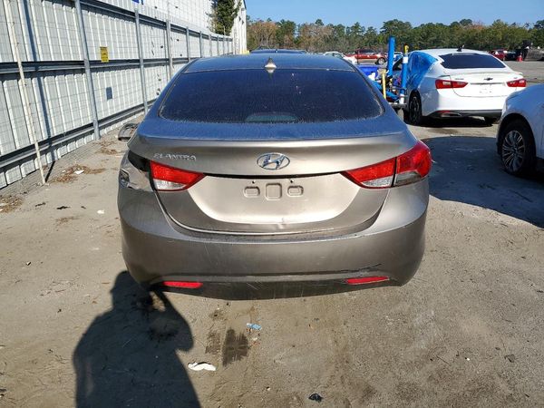 2013 HYUNDAI ELANTRA