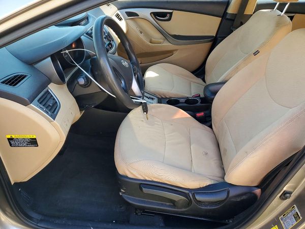 2013 HYUNDAI ELANTRA