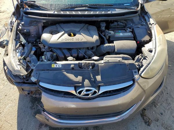 2013 HYUNDAI ELANTRA