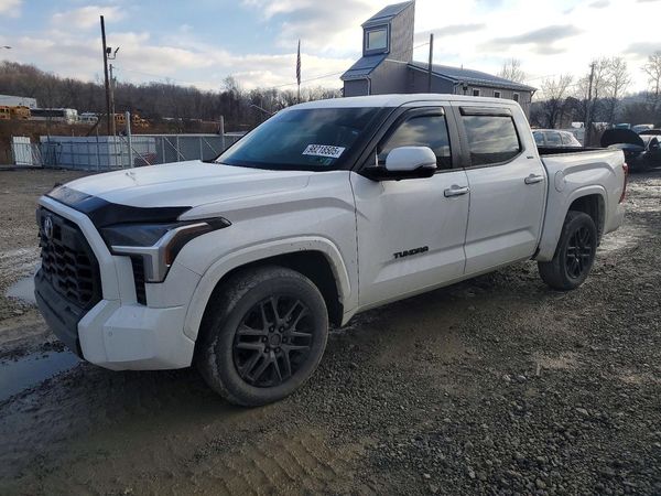 2024 TOYOTA TUNDRA
