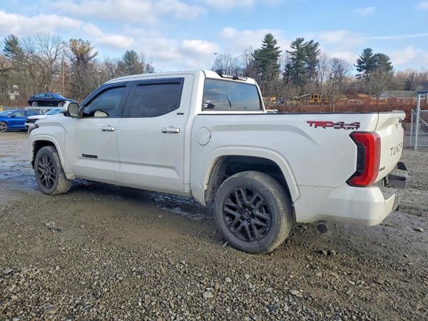 2024 TOYOTA TUNDRA