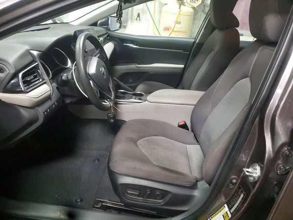 2023 TOYOTA CAMRY LE — DENT
