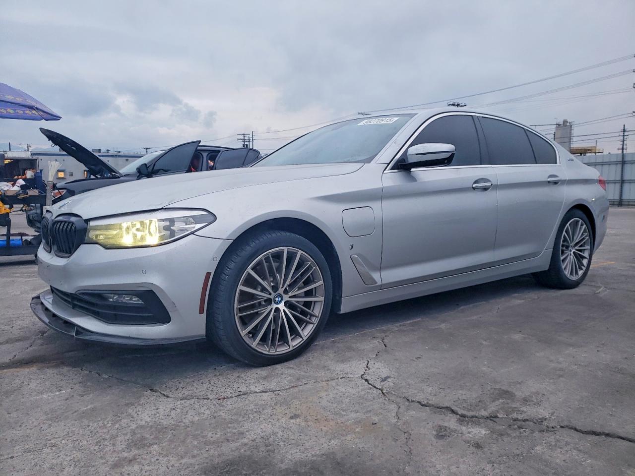 2018 BMW 530E