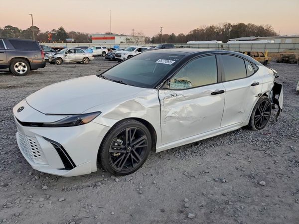 2025 TOYOTA CAMRY