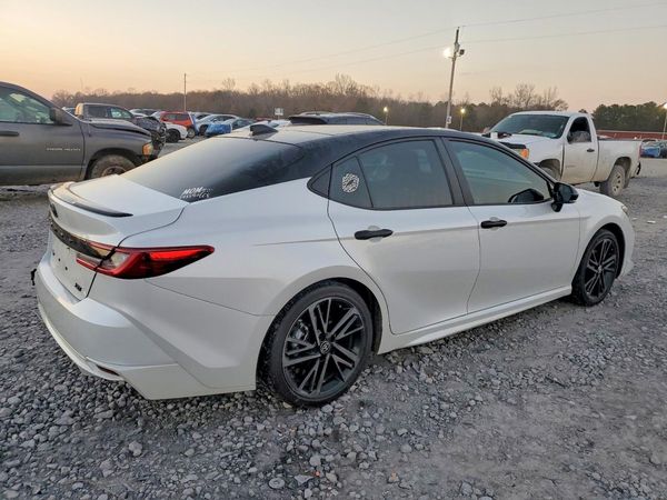 2025 TOYOTA CAMRY