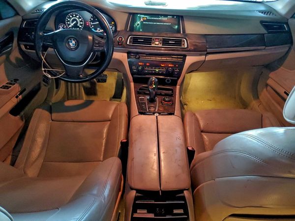 2013 BMW 750