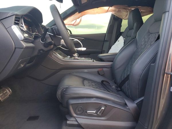 2025 AUDI SQ7 quattro Premium Plus