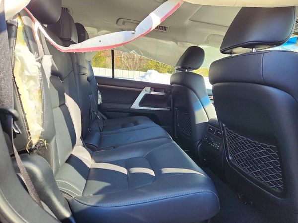 2019 TOYOTA LAND CRUISER
