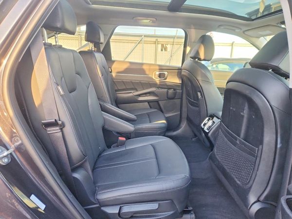 2025 KIA SORENTO