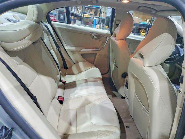 2013 VOLVO S60