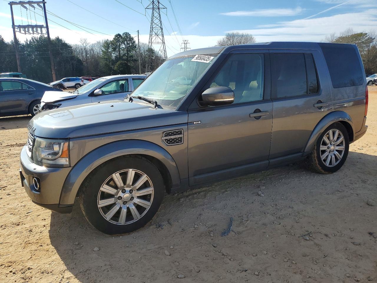 2014 LAND ROVER LR4 Base — Front 3/4