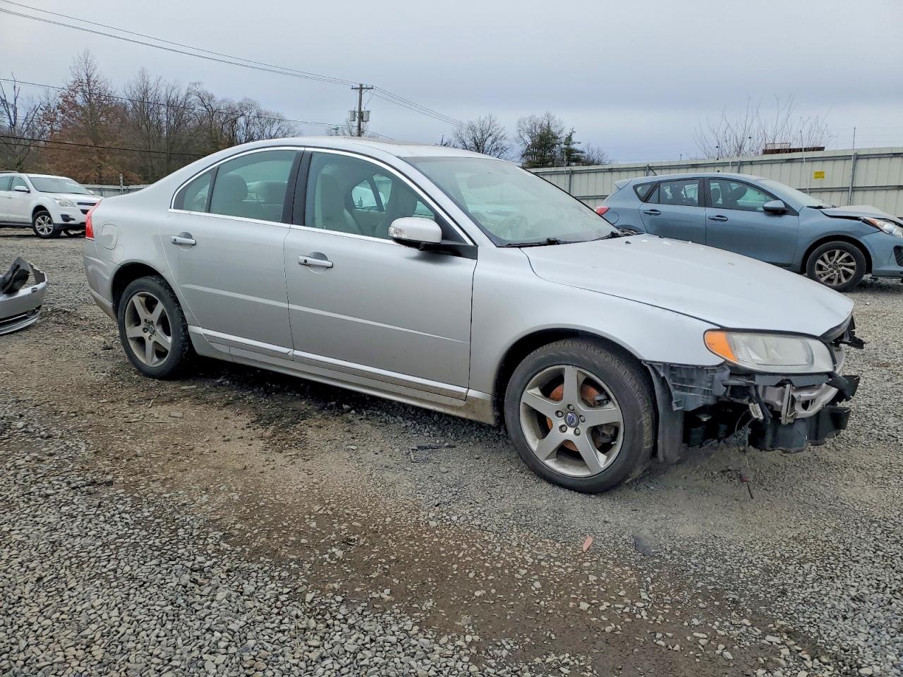 2010 VOLVO S80