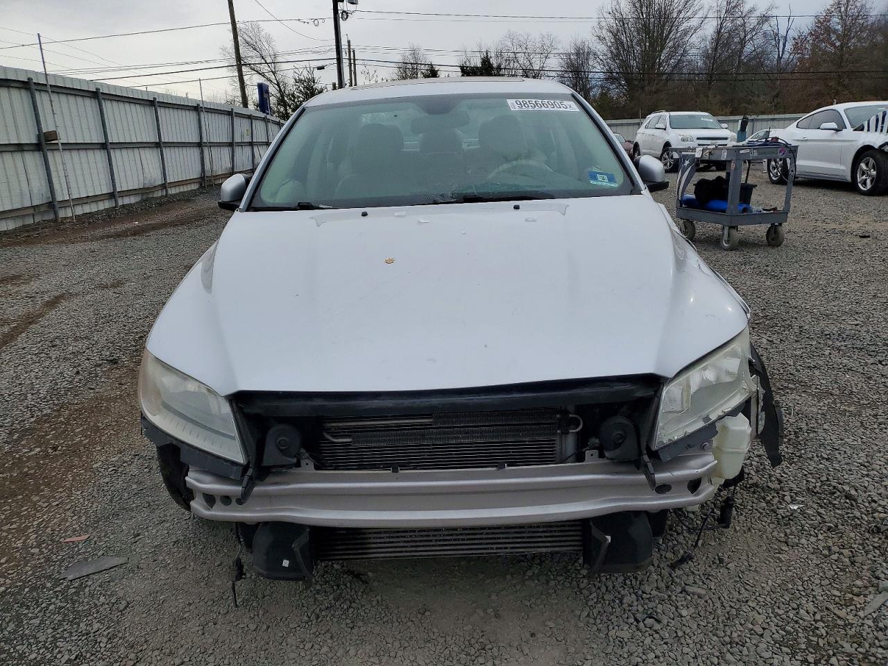 2010 VOLVO S80