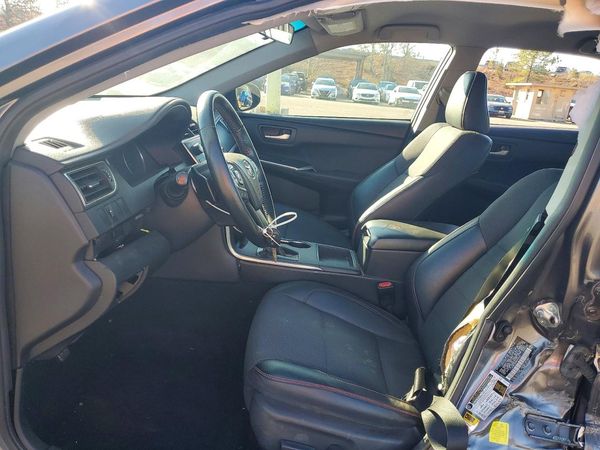 2016 TOYOTA CAMRY