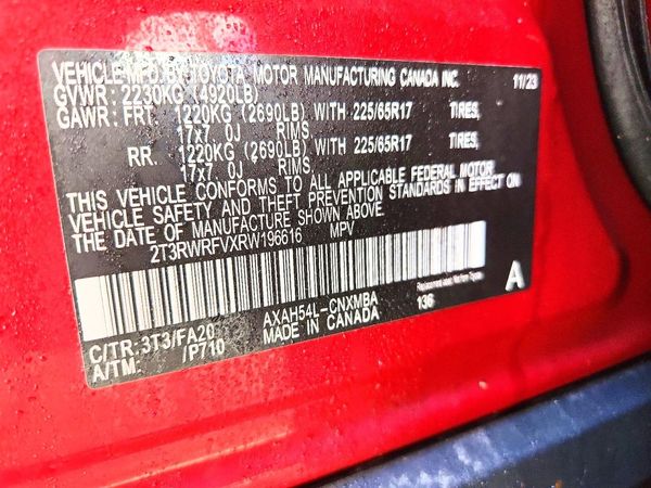 2024 TOYOTA RAV4 XLE