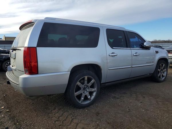 2012 CADILLAC ESCALADE