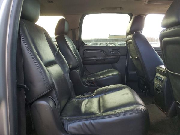 2012 CADILLAC ESCALADE