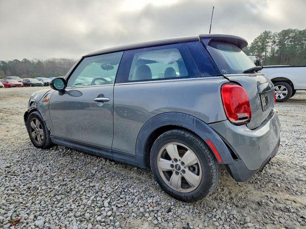 2017 MINI COOPER