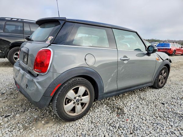 2017 MINI COOPER