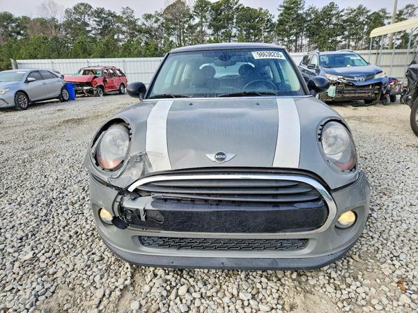 2017 MINI COOPER