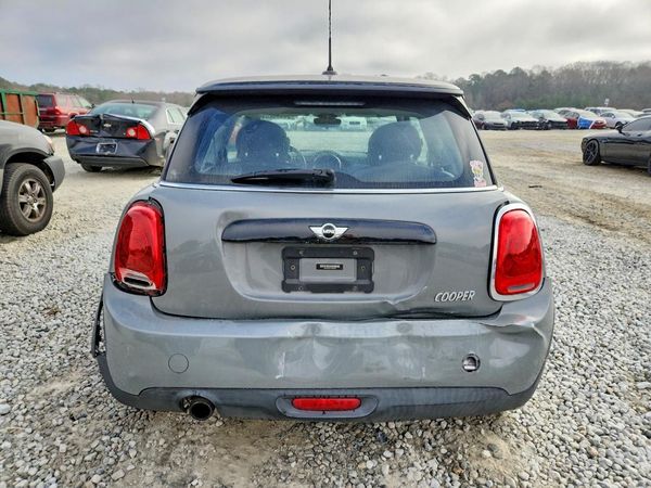 2017 MINI COOPER