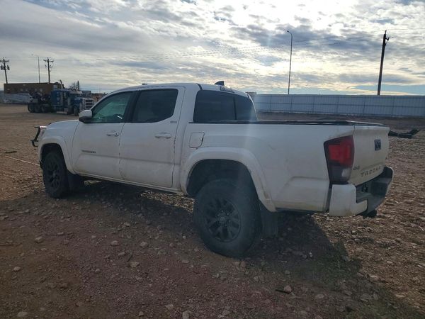 2022 TOYOTA TACOMA SR5