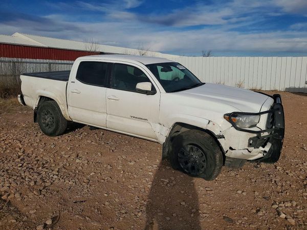 2022 TOYOTA TACOMA SR5