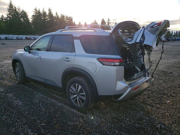 2024 NISSAN PATHFINDER SL