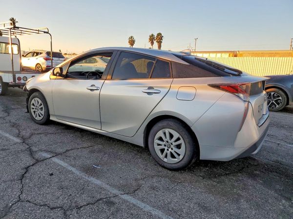 2016 TOYOTA PRIUS One/Two