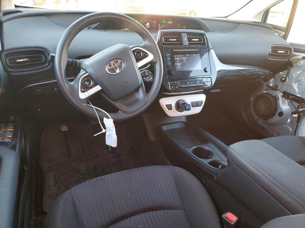 2016 TOYOTA PRIUS One/Two