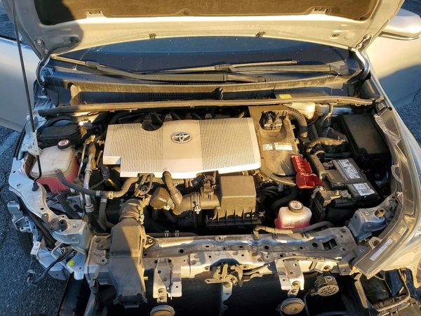 2016 TOYOTA PRIUS One/Two