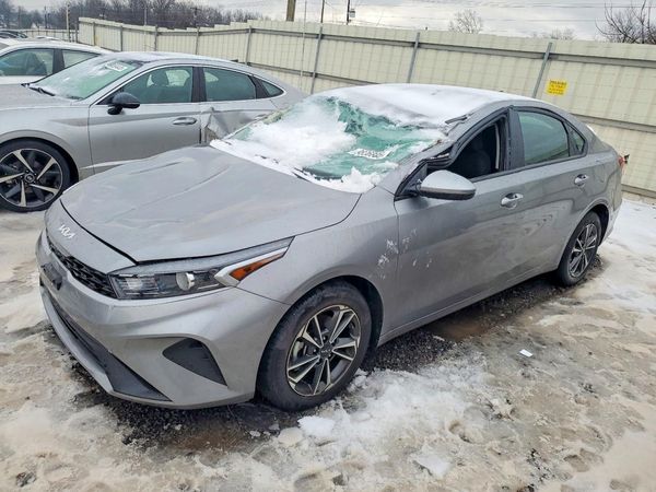 2024 KIA FORTE