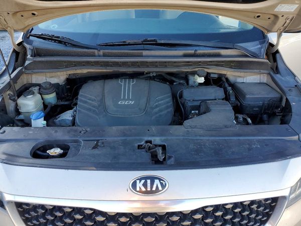2015 KIA SEDONA GL - Middle-low
