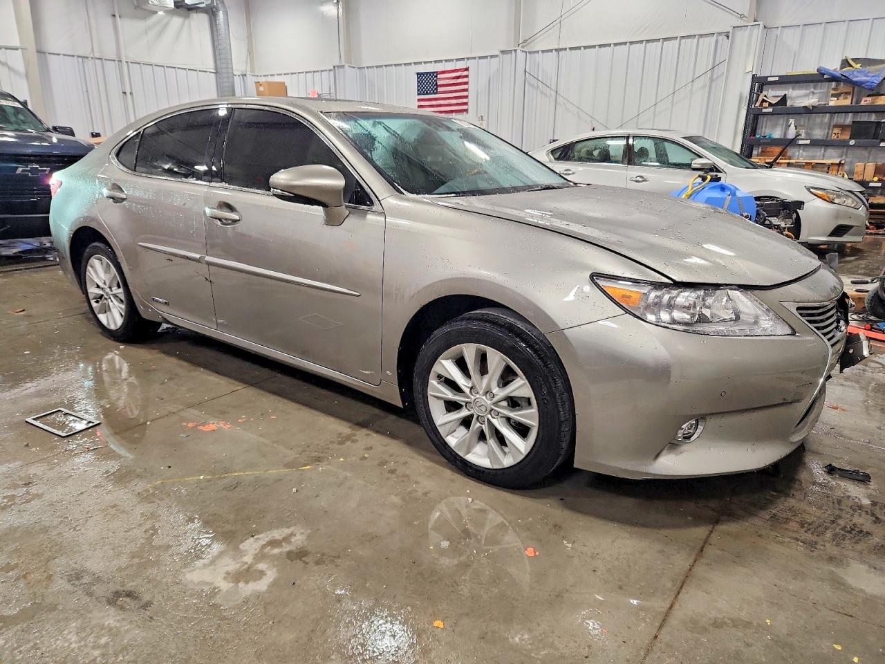 2015 LEXUS ES 300h