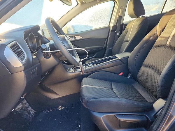 2017 MAZDA 3