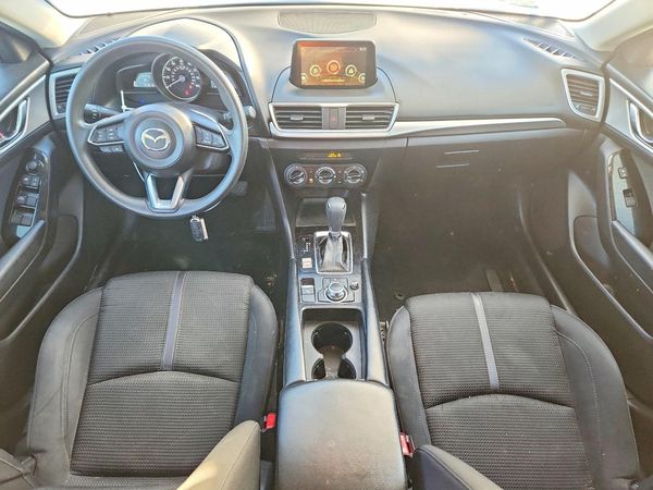 2017 MAZDA 3