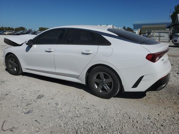 2022 KIA K5