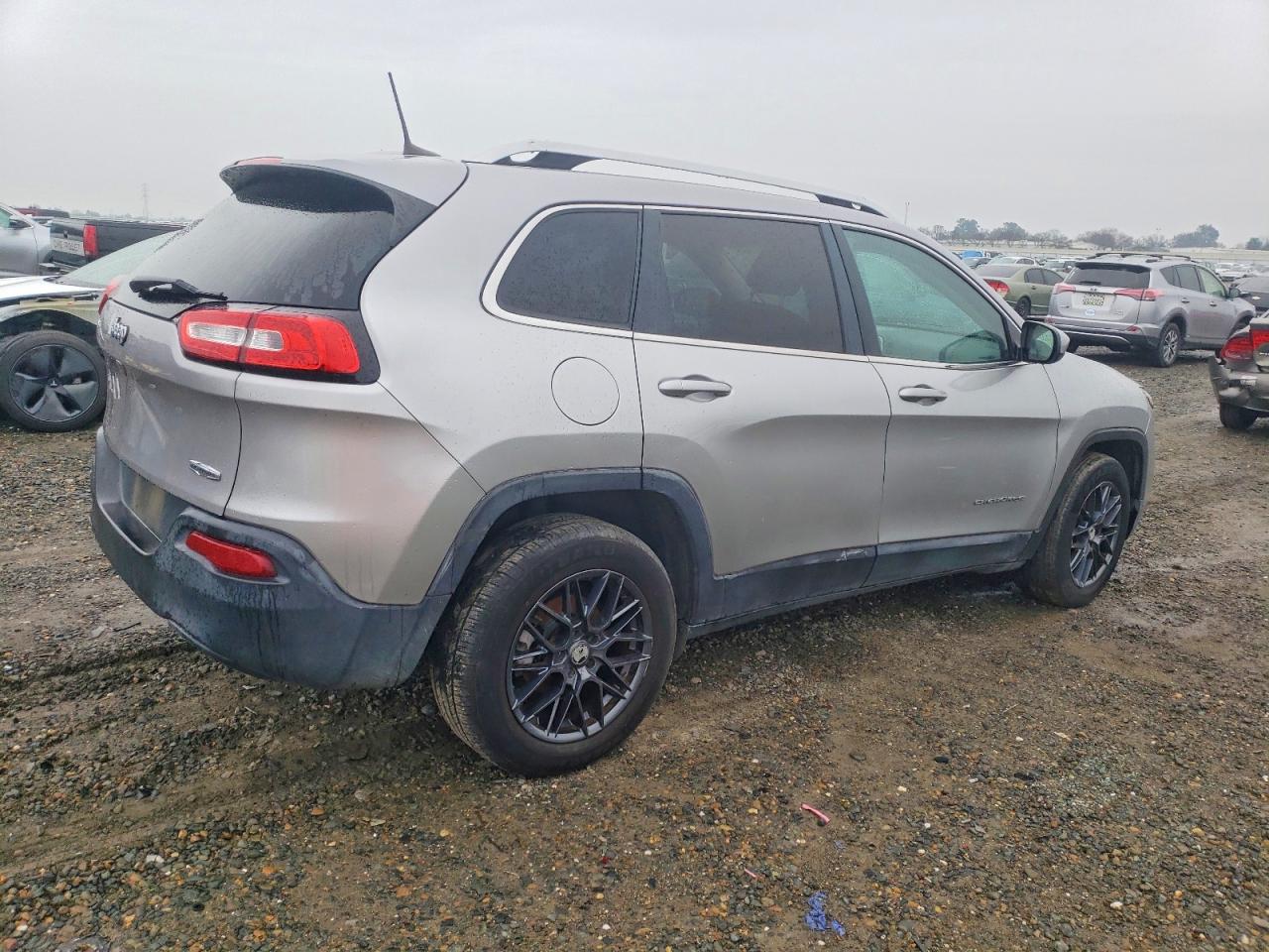 2018 JEEP CHEROKEE LATITUDE FWD