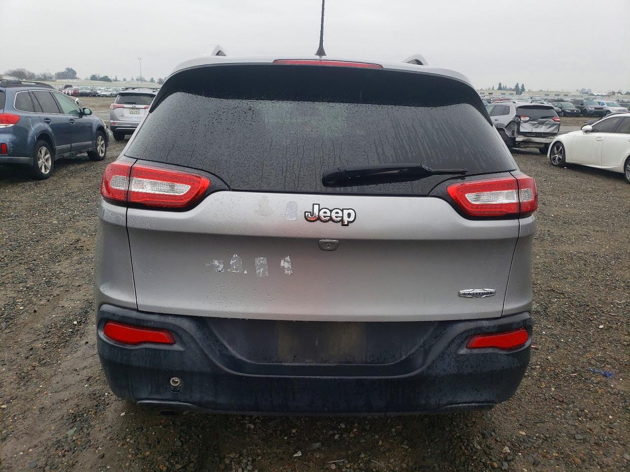 2018 JEEP CHEROKEE LATITUDE FWD