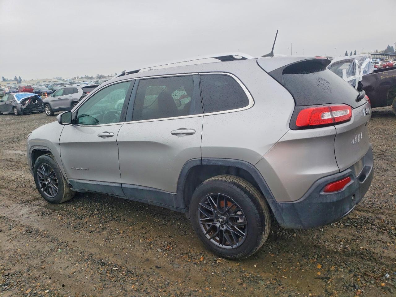 2018 JEEP CHEROKEE LATITUDE FWD