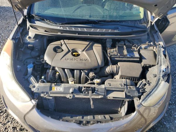 2013 HYUNDAI ELANTRA