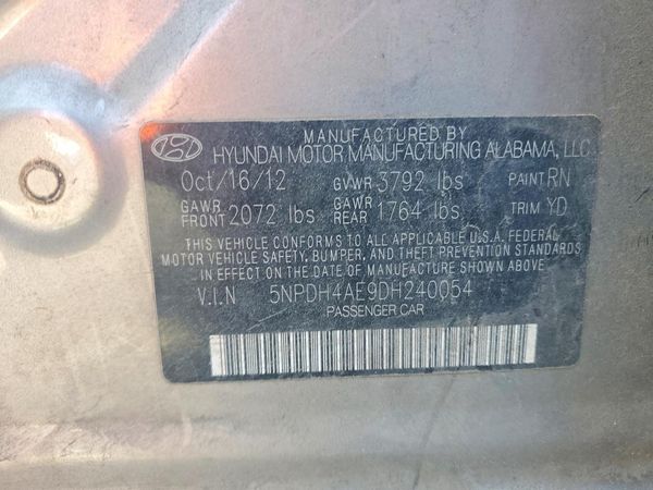 2013 HYUNDAI ELANTRA