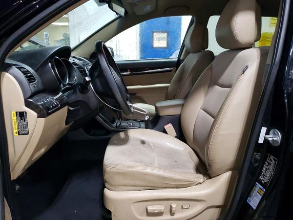 2012 KIA SORENTO GLS(Middle grade) — DENT