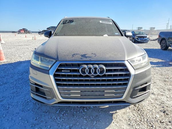 2017 AUDI Q7 quattro Premium Plus
