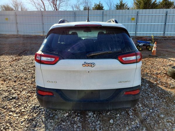 2015 JEEP CHEROKEE SPORT 4X4