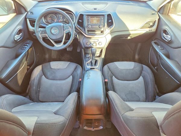 2015 JEEP CHEROKEE SPORT 4X4