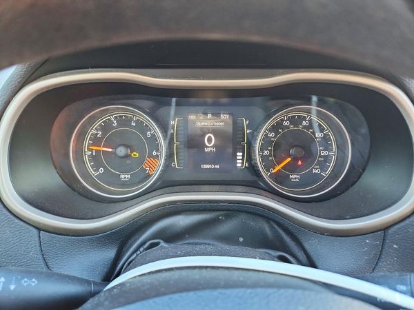2015 JEEP CHEROKEE SPORT 4X4