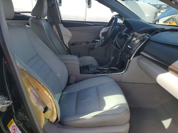 2015 TOYOTA CAMRY — DENT