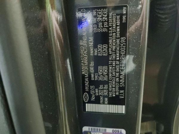 2024 GENESIS GV70