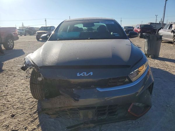 2024 KIA FORTE GT Line